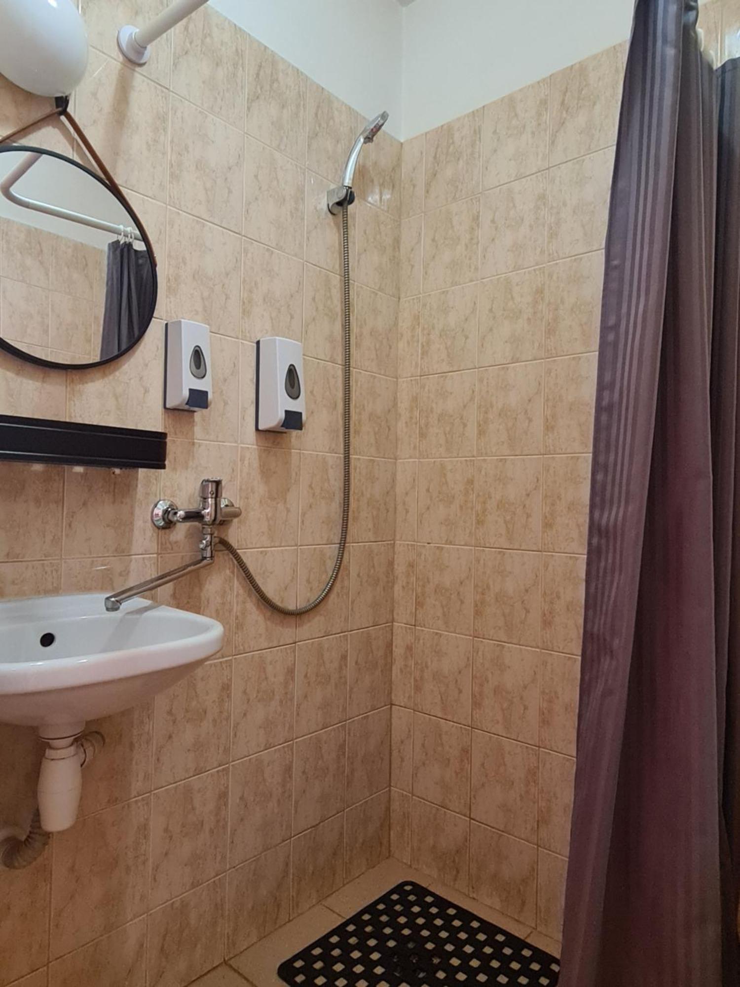 Guest House Kaktus Riga Ruang foto